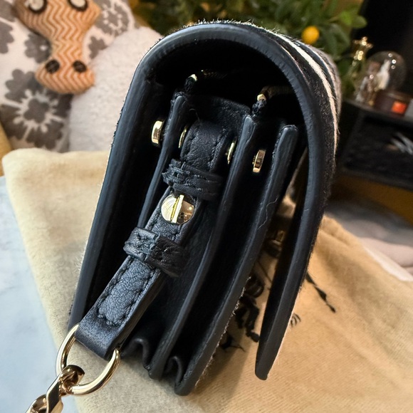 *RARE* EXCELLENT CONDITION Authentic Burberry calf hair zebra crossbody. - Picture 11 of 13